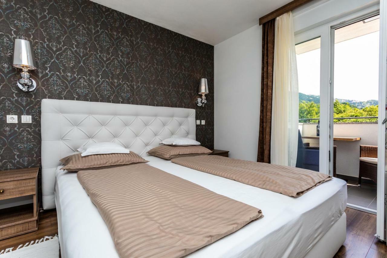 Bed & Breakfast Dosen IV Baska  Exterior photo