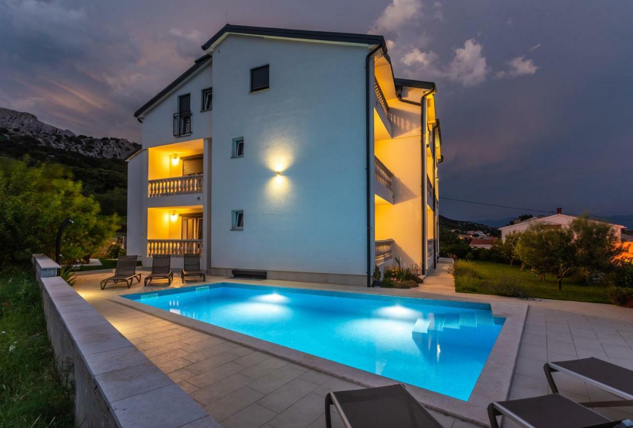 Bed & Breakfast Dosen IV Baska  Exterior photo