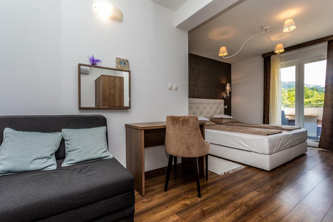 Bed & Breakfast Dosen IV Baska  Exterior photo