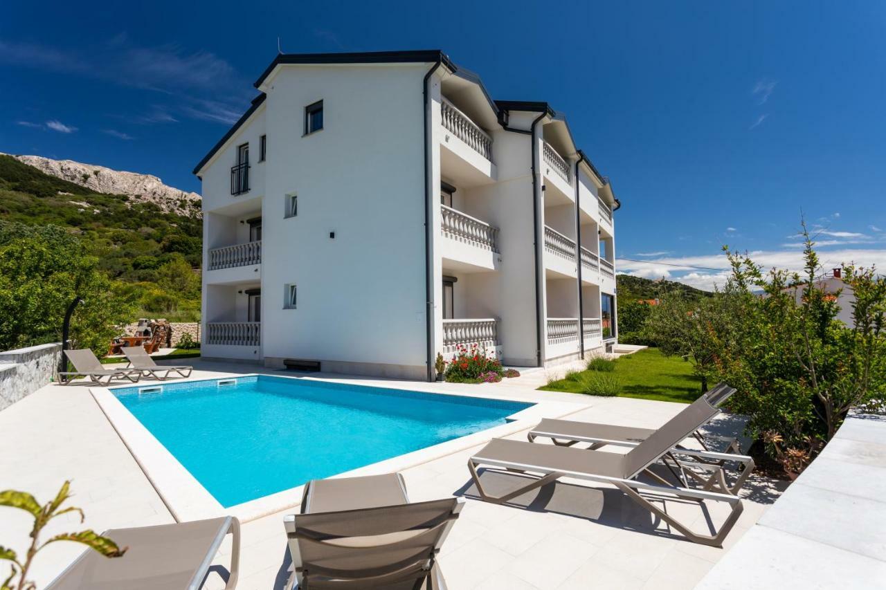 Bed & Breakfast Dosen IV Baska  Exterior photo