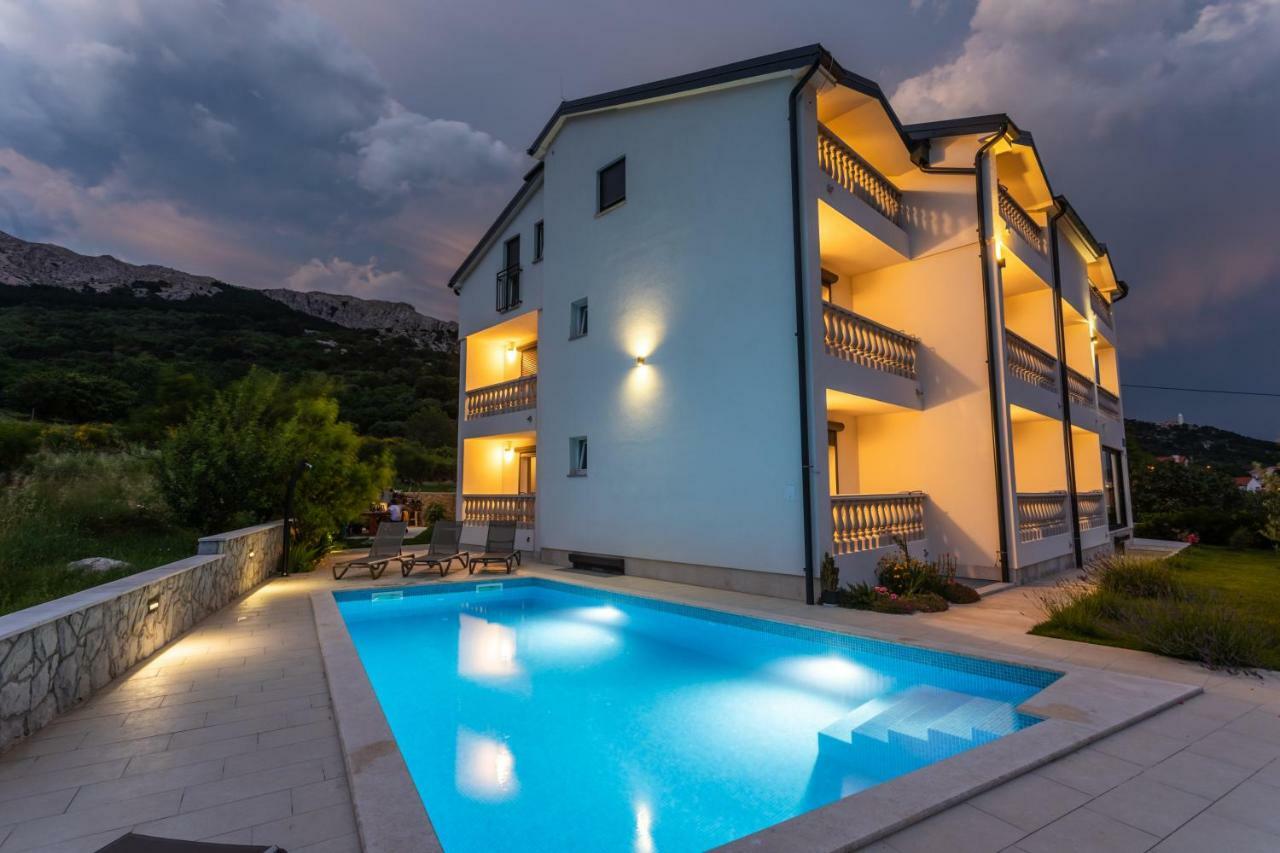 Bed & Breakfast Dosen IV Baska  Exterior photo